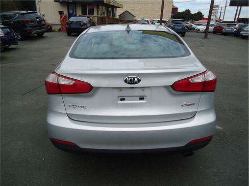 Used 2016 Kia Forte EX w/ EX Premium Package image 7