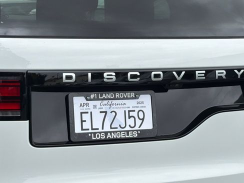 Certified 2025 Land Rover Discovery S AWD/4WD image 30