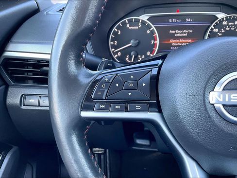Used 2024 Nissan Altima 2.5 SR FWD image 22