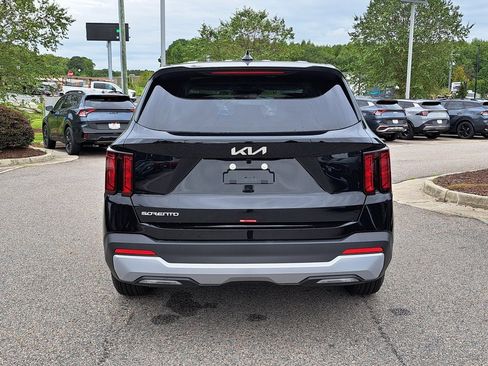 New 2026 Kia Sorento LX image 5