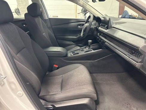 Certified 2023 Honda Accord LX image 17