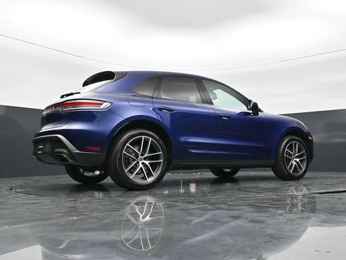 Certified 2026 Porsche Macan AWD/4WD image 39