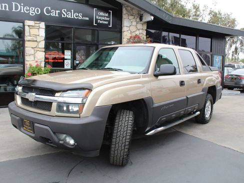 Used 2006 Chevrolet Avalanche LS w/ Preferred Equipment Group RWD image 1