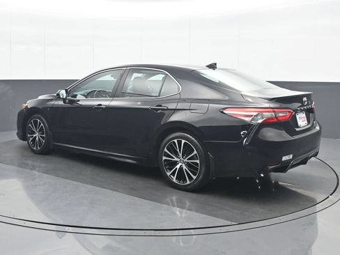 Used 2019 Toyota Camry SE w/ Protection Package (Q2) FWD image 4