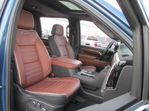 Certified 2024 GMC Sierra 2500 Denali Ultimate w/ Max Trailering Package image 24