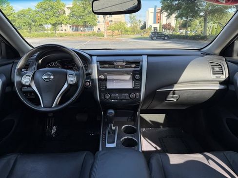 Used 2015 Nissan Altima 2.5 SL w/ Technology Package FWD image 37