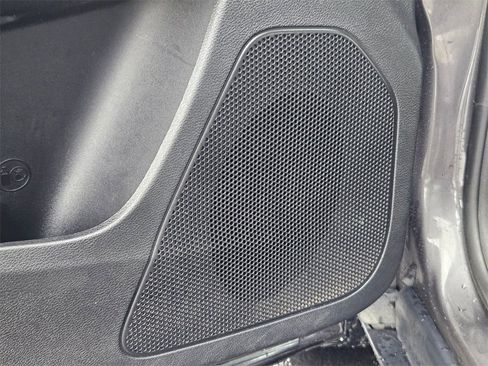 Certified 2021 Jeep Cherokee Latitude Lux w/ Trailer Tow Group image 12