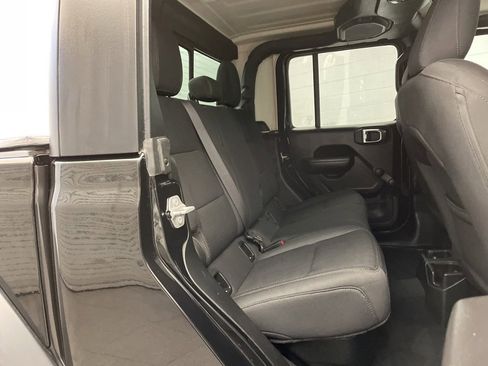 Certified 2022 Jeep Gladiator Sport w/ Trailer Tow Package image 25