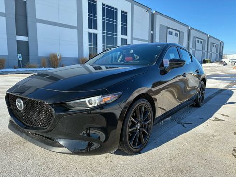 Used 2021 MAZDA MAZDA3 s image 4