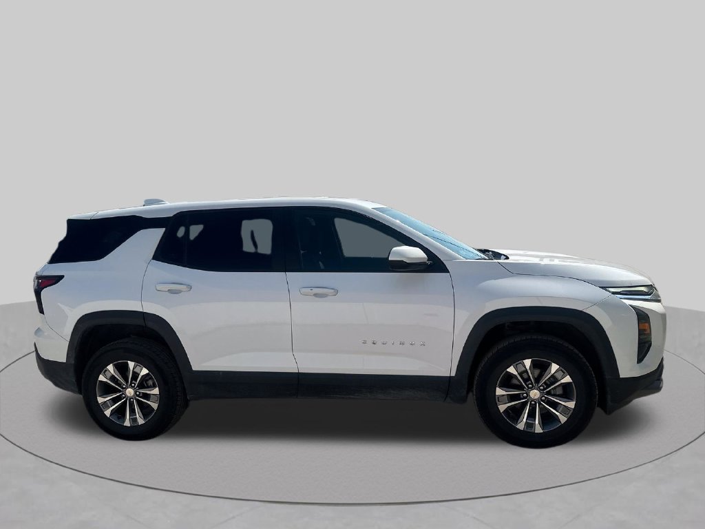 Used 2025 Chevrolet Equinox LT AWD/4WD image 37