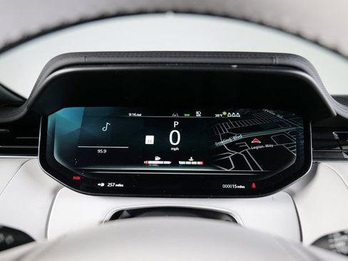 New 2026 Land Rover Range Rover Sport Dynamic SE image 17