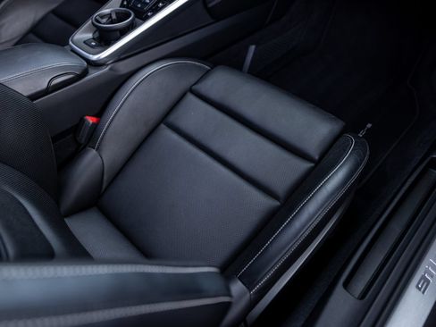 Certified 2021 Porsche 911 Turbo S AWD/4WD image 50