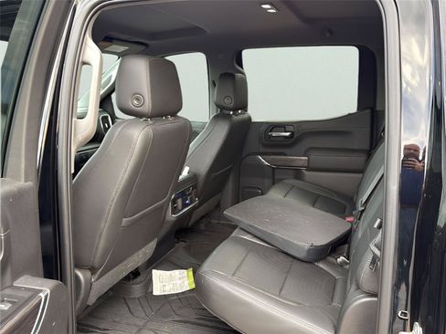 Used 2019 Chevrolet Silverado 1500 LTZ w/ LTZ Texas Edition AWD/4WD image 4