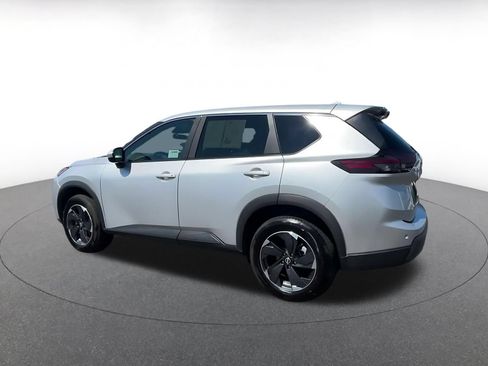 Used 2025 Nissan Rogue SV AWD/4WD image 8