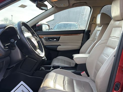 Used 2018 Honda CR-V Touring image 12