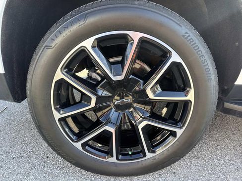 Used 2024 Chevrolet Suburban RST w/ Sport Performance Package image 4