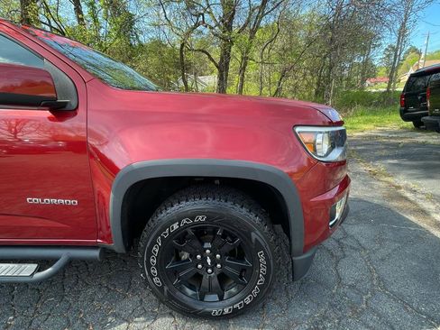 Used 2016 Chevrolet Colorado Z71 AWD/4WD image 12