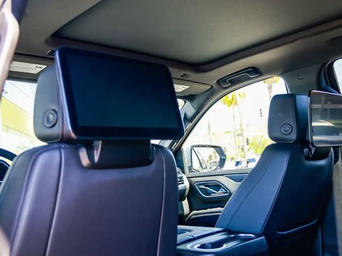 Used 2023 Chevrolet Tahoe LT w/ LT Signature Plus Package image 19