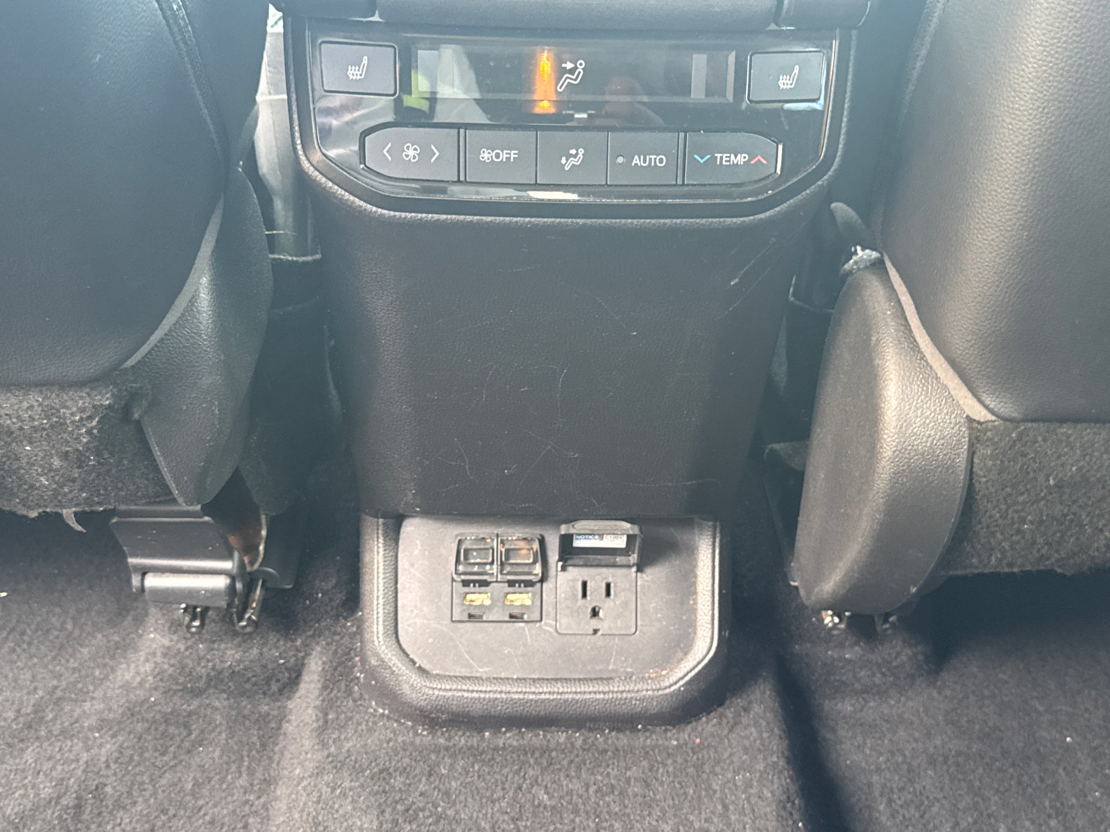 Used 2021 Toyota Highlander Platinum AWD/4WD image 25