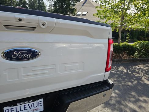 Used 2021 Ford F150 Lariat w/ Equipment Group 501A Mid AWD/4WD image 18