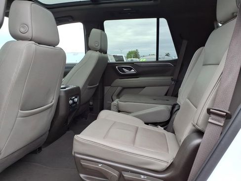 Used 2022 GMC Yukon SLT w/ SLT Premium Package AWD/4WD image 10