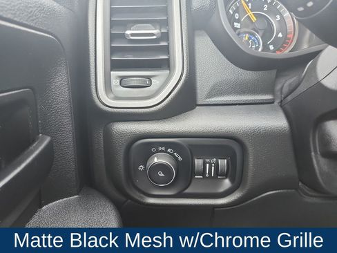 Used 2020 RAM 3500 Tradesman w/ Chrome Appearance Group image 15