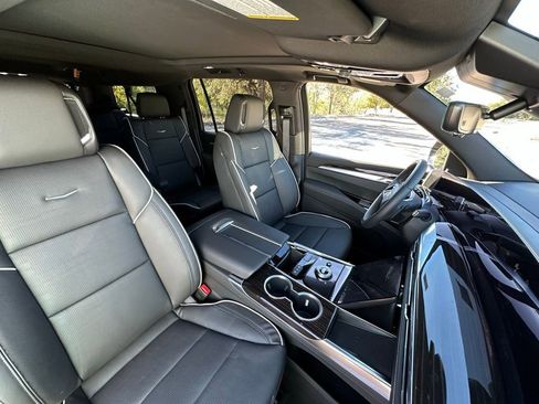 New 2026 Cadillac Escalade ESV Luxury w/ Touring Package image 10