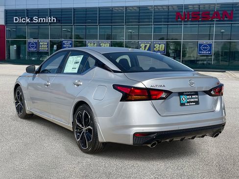 New 2025 Nissan Altima 2.5 SR w/ SR Premium Package image 4
