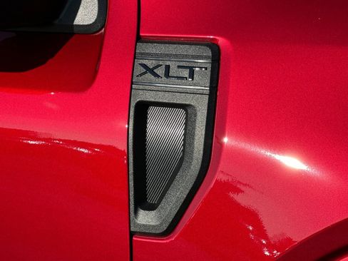 New 2026 Ford Maverick XLT w/ Equipment Group 301A image 24