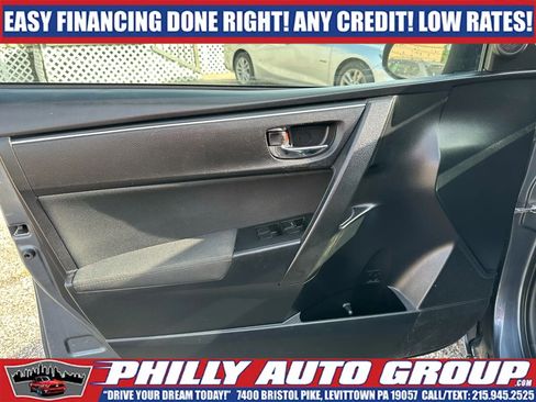 Used 2019 Toyota Corolla LE image 12