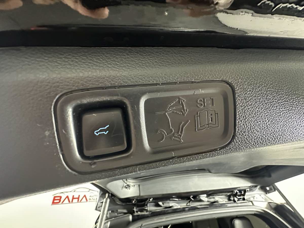 Used 2023 Ford Expedition Limited AWD/4WD image 21