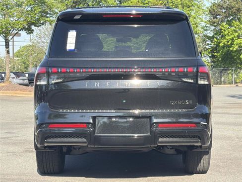 New 2026 INFINITI QX80 4WD w/ Sport Exterior Package image 21