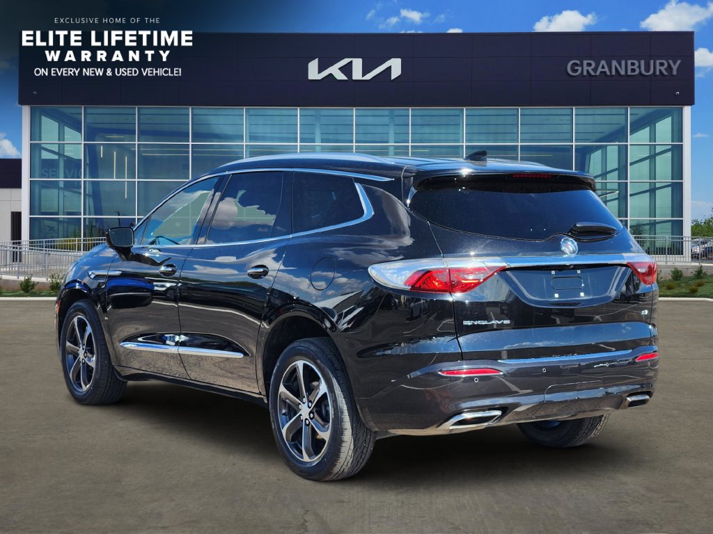 Used 2022 Buick Enclave Essence w/ Experience Buick Package FWD image 4