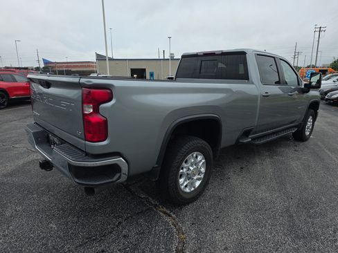 Used 2024 Chevrolet Silverado 3500 LT w/ Convenience Package AWD/4WD image 4