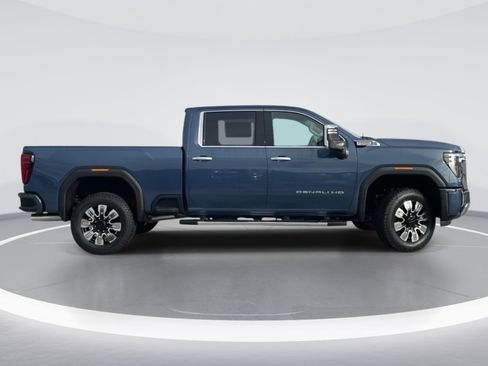 New 2026 GMC Sierra 3500 Denali AWD/4WD image 2