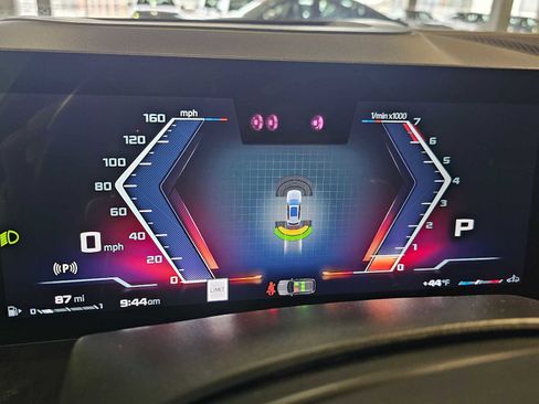 Used 2024 BMW X5 M60i image 12