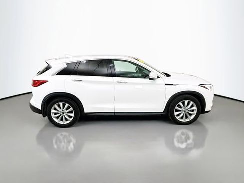 Used 2019 INFINITI QX50 Essential w/ Premium Heat Package image 8