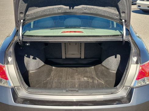 Used 2011 Honda Accord EX-L image 32