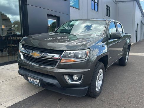 Used 2018 Chevrolet Colorado LT w/ LT Convenience Package AWD/4WD image 13