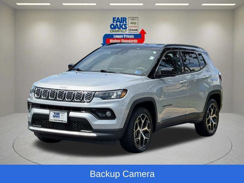 Used 2024 Jeep Compass Limited AWD/4WD image 3