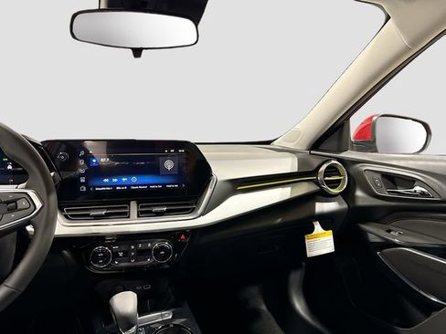 New 2026 Chevrolet Trax LT w/ Driver Confidence Package FWD image 25