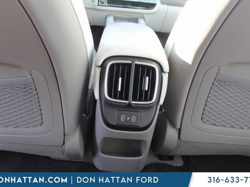 Used 2023 Hyundai Ioniq 6 SEL image 11