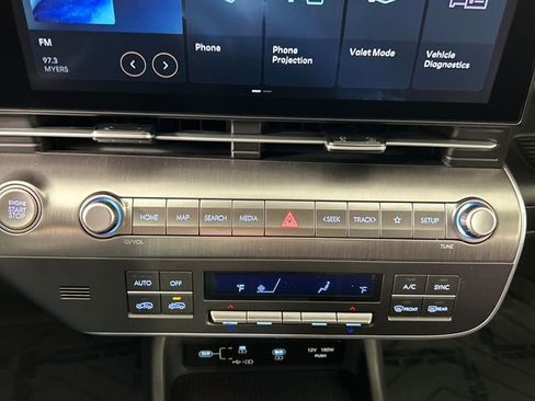 Certified 2025 Hyundai Kona SEL image 20