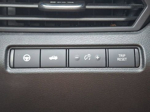 Certified 2023 Nissan Altima 2.5 SV w/ SV Premium Package AWD/4WD image 27