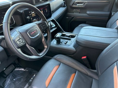 Certified 2025 GMC Sierra 1500 AT4 AWD/4WD image 9
