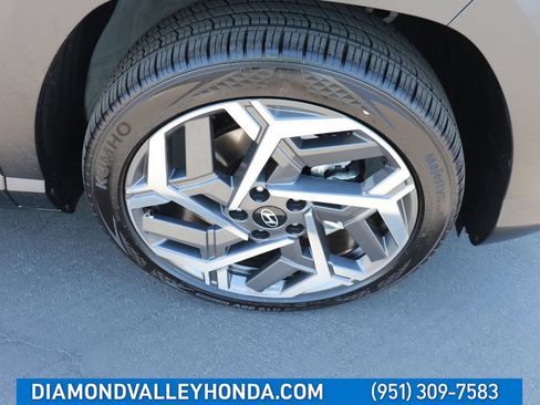 Used 2026 Hyundai Kona SEL Premium FWD image 30