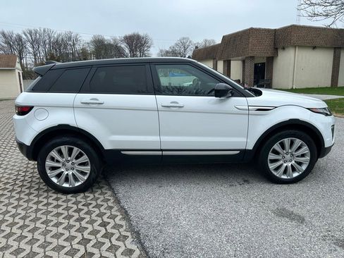 Used 2017 Land Rover Range Rover Evoque HSE image 4