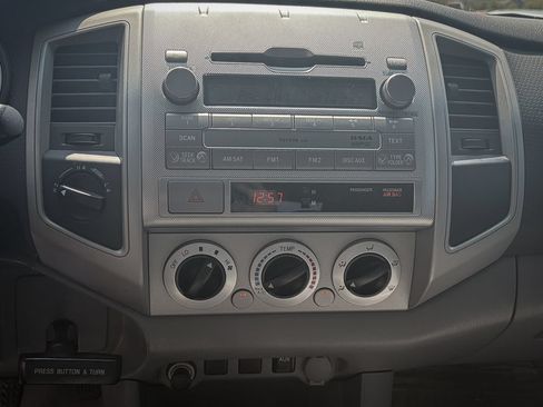 Used 2011 Toyota Tacoma 4x4 Double Cab w/ TRD Sport Pkg image 9