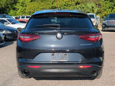 Used 2023 Alfa Romeo Stelvio Sprint RWD image 5