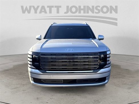 Used 2026 Hyundai Palisade Calligraphy image 8